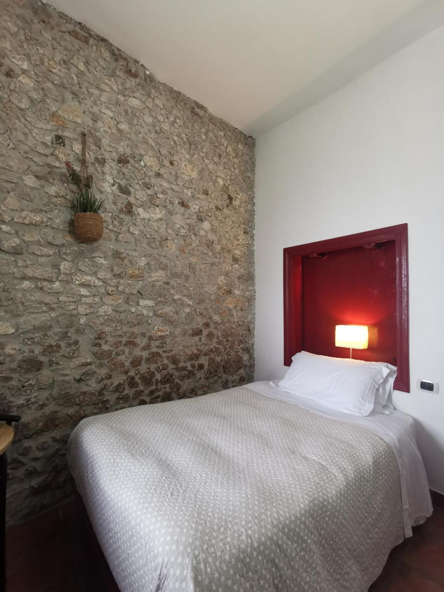 Locanda Dell'Arcangelo Rocca Massima Værelse billede