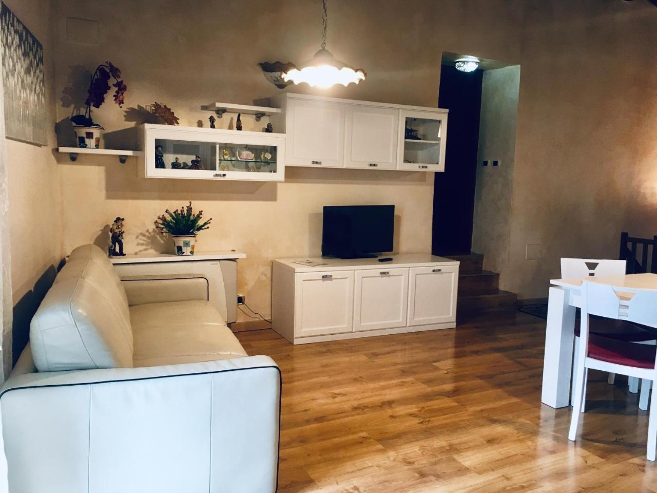 Locanda Dell'Arcangelo Rocca Massima Eksteriør billede